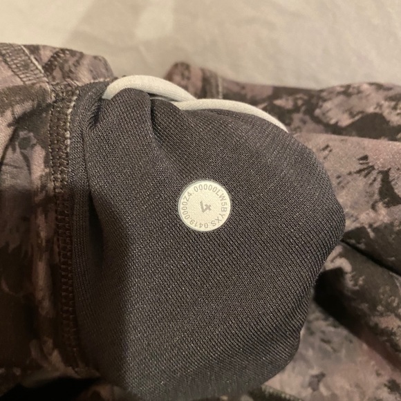 Lululemon align leggings - Picture 3 of 3